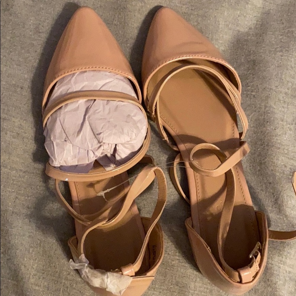 Super cute flats